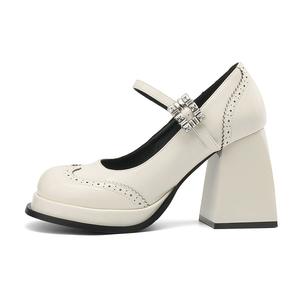 DAPHNE Туфли Мэри Джейн на массивном каблуке 9,3 см женские экрю, цвет Ecru