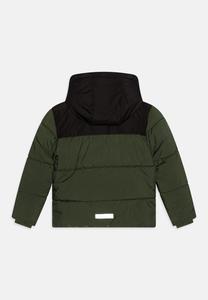 Зимняя куртка NKMMORNING PUFFER Name it, темно-зеленый