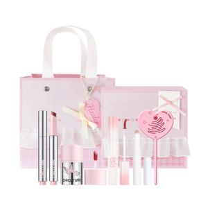 Набор косметики Winter Day Sweetheart с легкой растушевкой, натуральным глянцевым блеском для губ и увлажняющим зеркальным финишем CHIOTURE