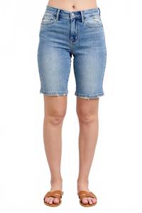 Высокие джинсовые шорты-бермуды в винтажной стирке Judy Blue, Vintage Wash