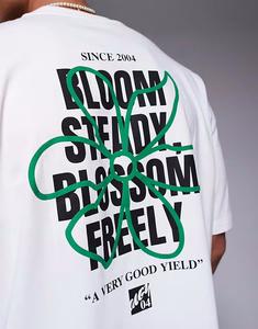 Футболка свободного кроя ASOS DESIGN с цветочным принтом белого цвета