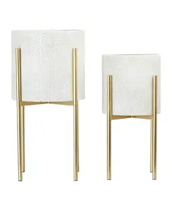 Современные металлические кашпо с рельефным рисунком в стиле бохо с подставками Storied Home, white