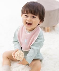 Вышитый вафельный нагрудник Chil2, цвет F Cream Soda/Pink