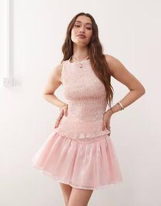 Топ со сборками от Amy Lynn Sonya из розовой металлической сетки