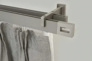 Карниз для штор GARESA "FLAT", 2 направляющие, желаемая длина, прямоугольный профиль, настенный монтаж, идеальный ход, современный, выдвижной 480 см, цвет vernickelt