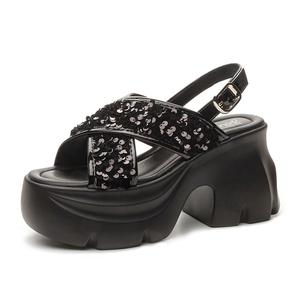 Shangjinni Женские сандалии на одной застежке 8 см черные, цвет Black