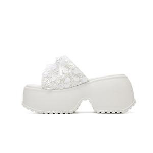 ST&SAT Тихие тапочки-шлепанцы женские белые, цвет White