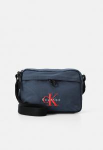 Сумка кросс-боди Calvin Klein BOLD CAMERA BAG, Moonlit Ocean/Mottled Blue
