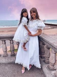 Льняное платье для мамы Katherine с вышивкой Petite Maison Kids, белый