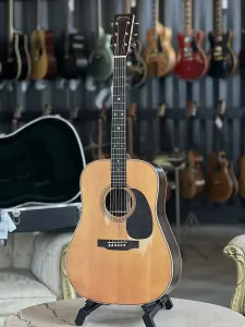 MARTIN D-28 StreetLegend Satin