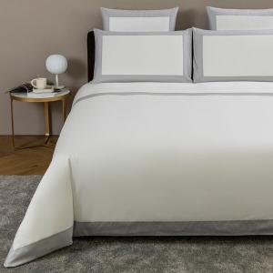 Пододеяльник Frette Bold с контрастной каймой 230x230, молочный/светло-серый