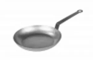 Сковорода Sally's Iron изготовлена из 100% натурального железа, обладает отличной теплопроводностью, подходит для всех типов плит, включая индукционные - 28 см Sallys