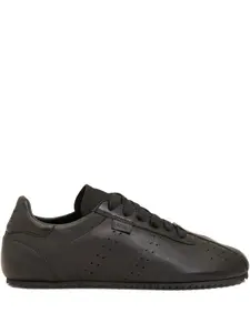 Кроссовки с перфорацией Ami Paris, черный