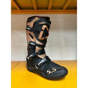 LEATT Внедорожные ботинки 5,5, 4,5 мотоциклетные t10 trail t7 tire, регулируемая ось, антипадение adv, черное золото trail модель enduro, размер 43
