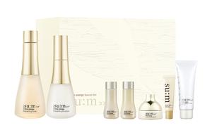 Набор для ухода за кожей SU M37° Time Foundation Collection Box увлажняющий комплект из 7 предметов SU:M37°