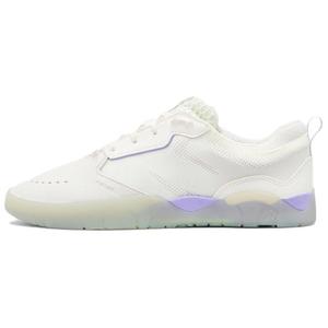 Коллекция Joseph Garbaccio x Crush900. Нескользящие низкие повседневные туфли унисекс цвета экрю и лаванды DECATHLON, Ecru/Lavender