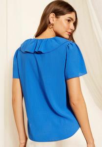 Блуза RUFFLE FRONT PUFF SLEEVE-REGULAR FIT Friends Like These, цвет Mottled Blue