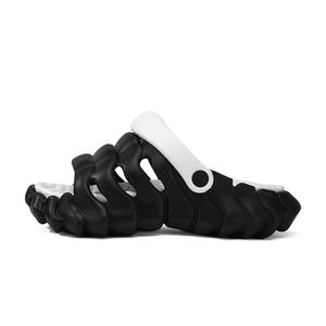 Тапочки-слайды мужские с противоскользящей подошвой CAMOSI, Black White