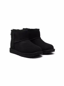 UGG Kids угги Classic Mini II, черный
