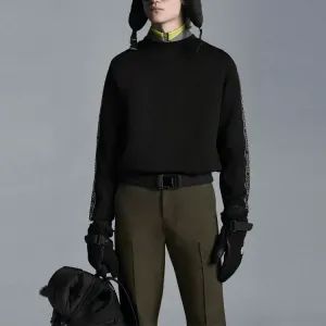 Moncler Свитшот мужской черный Crew Neck Moderate Regular