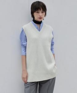 Мягкий трикотажный жилет из смеси кашемира, пригодный для стирки.