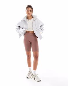 Hera рифленые базовые шорты в цвете acorn brown