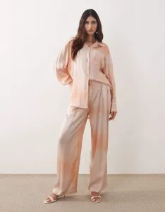 Светло-оранжевые атласные широкие брюки ARRANGE