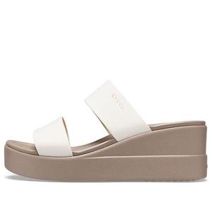Сандалии brooklyn lightweight mushroom gray sandals Crocs, серый