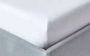 Простыня на резинке HOMESCAPES белая, плотность 200 нитей, 150 х 200 см Homescapes