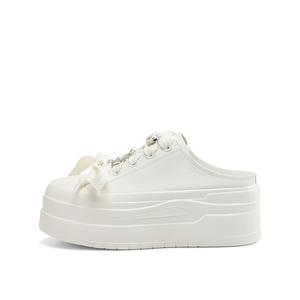 Rosa Bianca Женские тапочки с закрытым носком на резиновой подошве устойчивые к истиранию с белой овчиной внутри, цвет White Sheepskin Insole