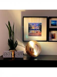 Настольная лампа со стеклянным плафоном. Прогресс в работе с медью