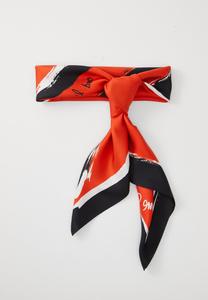 Шарф Diane von Furstenberg FLAG SCARF, Love Orange/Red