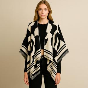 Руана-пончо с цветочным узором TRUEDAMES, черный