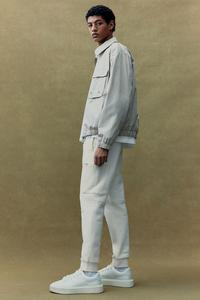 Спортивные брюки-карго облегающего кроя H&M, белый