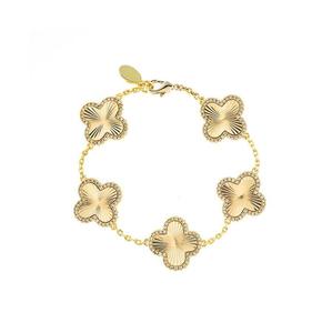 Браслет с пятью цветочными мотивами, покрытый 18-каратным золотом Rivka Friedman, Gold with clear cz