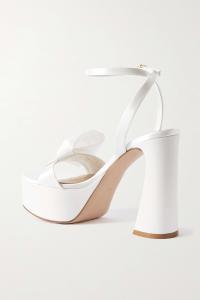 GIANVITO ROSSI атласные босоножки на платформе 70 с бантом, белый
