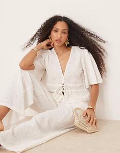 Топ с цветочной вышивкой, завязка спереди, цвет "кремовый" Asos Design