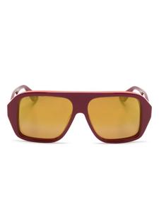 Gucci Eyewear солнцезащитные очки в массивной оправе с логотипом, красный