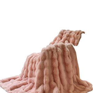 Пледы, пледы для дивана и флисовые одеяла SASSENSI, Big Rabbit Fleece Milk Fleece - Bean Paste