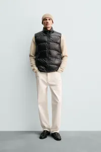 80% пуха - 20% пера. водоотталкивающий стеганый жилет Zara, черный