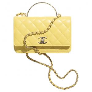 CHANEL Женская жёлтая кожаная сумка через плечо