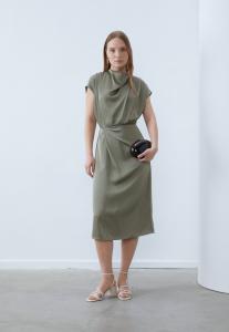 Платье прямого кроя Anna Field, хаки