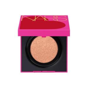 Тональный крем Resonate Love Limited Square Air Cushion Look, 12 г Nars, #seoul светлый бежевый белый