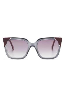 Солнцезащитные очки в квадратной оправе Carolina Herrera, серый