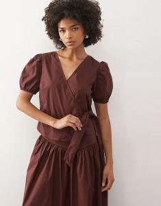 Блузка Reclaimed Vintage с запахом и рукавами-буфами коричневого цвета