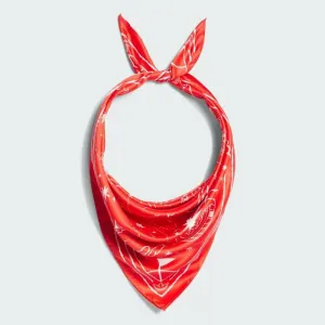 значки и шарфы adidas