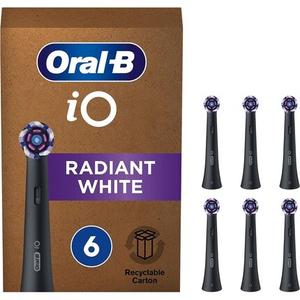 Насадка электрической зубной щетки Oral-B iO Radiant White с расположенными под углом щетинками для более глубокого удаления налета и полировки лепестков для отбеливания зубов
