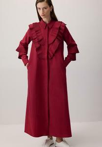 Платье Touché Privé PLEAT DETAILED, Burgundy/Bordeaux