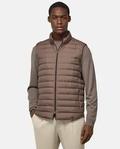 Мужской пуховый жилет с высоким воротником Boggi Milano, цвет Topo