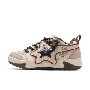 Sanrio кобрендовые лоу-топ скейтерки женские Hazelnut/Red Clay Orange XTEP, Hazelnut/красный Earth оранжевый